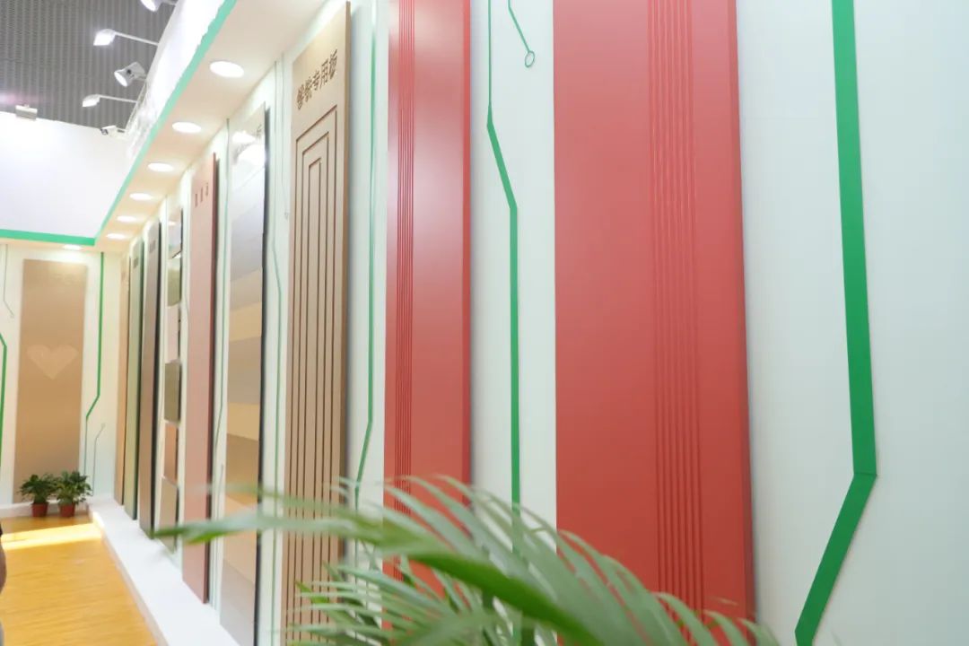 20230713180143b4f068